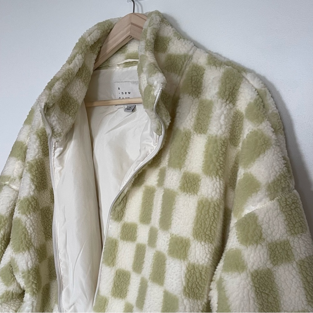 A New Day Green Checkered Print Sherpa